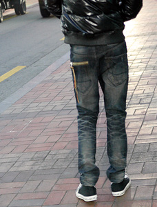 ��ǰ�̹���