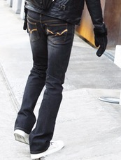 ��ǰ�̹���